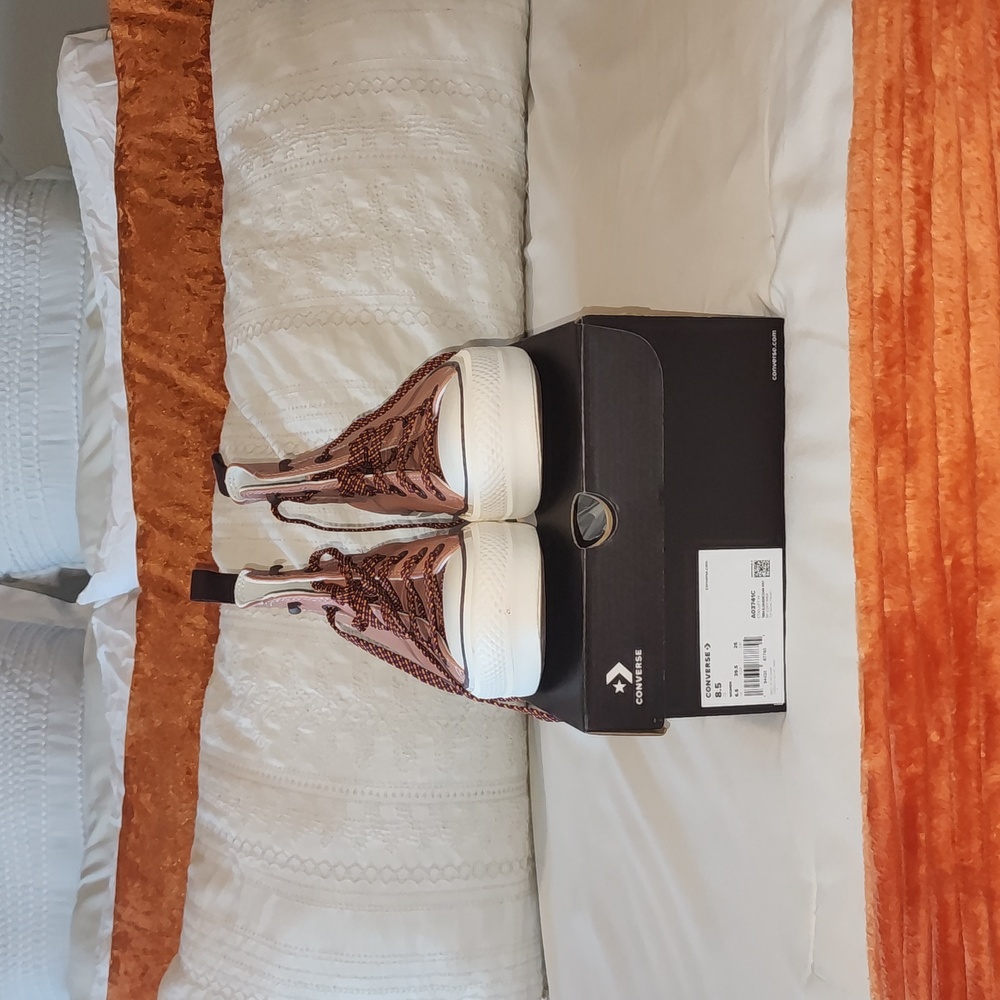 Converse Lift Hi Sneaker